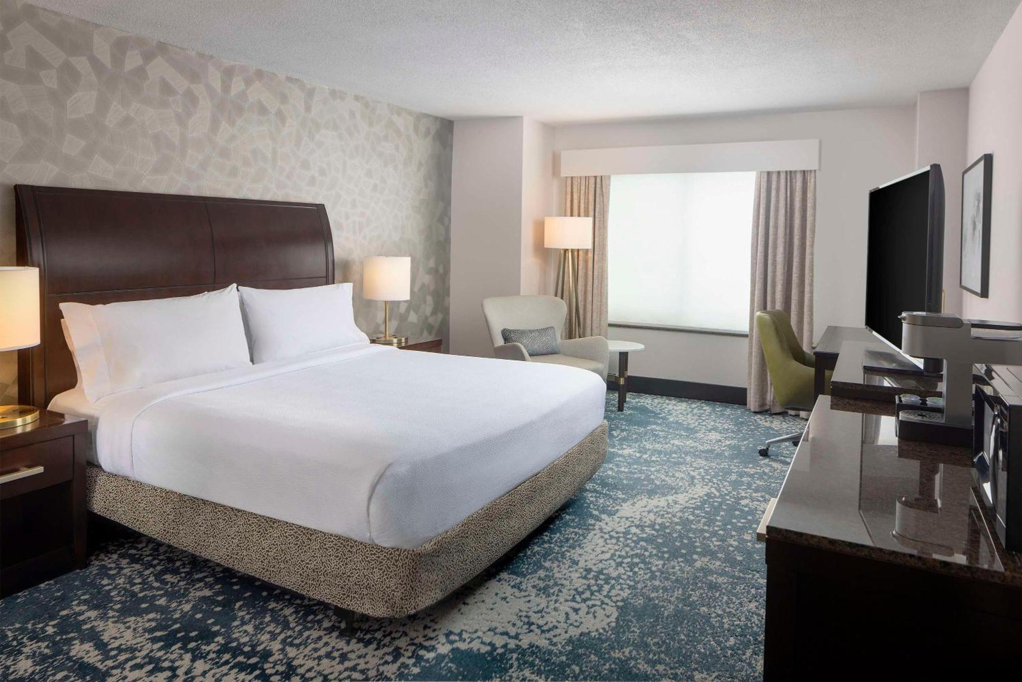 Hilton Garden Inn Bethesda Downtown Exterior photo